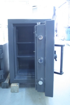 Used 2514 Infinity Gold Fortress UL TL30 High Security Safe